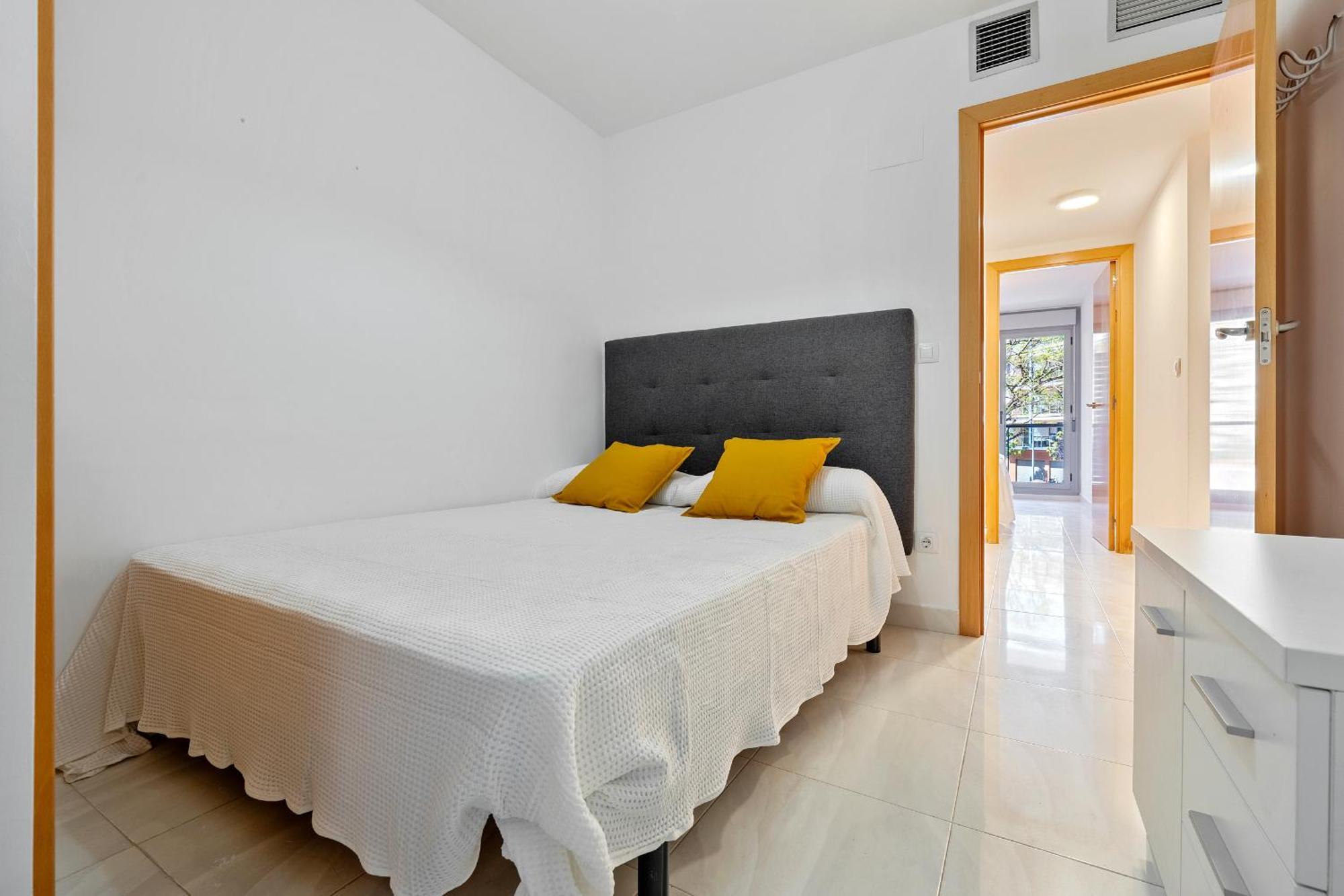 Hauzify I Apartament Mestral Cambrils Exterior foto